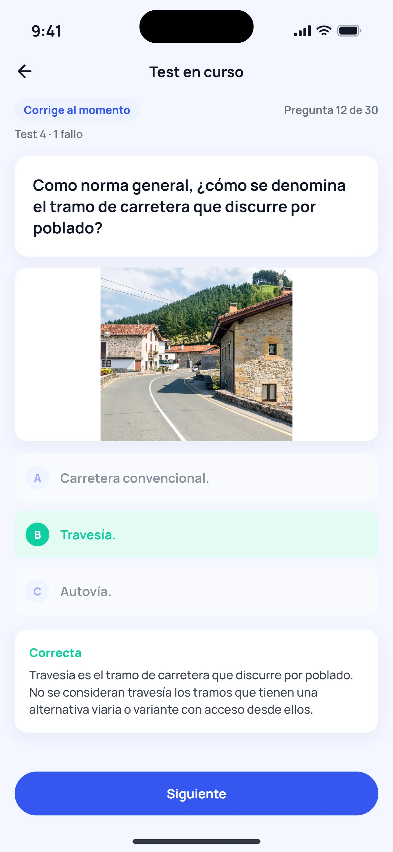 Pregunta del test con la explicación del fallo en la app Vroom